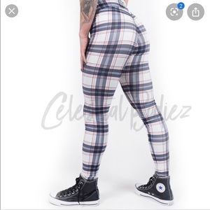 Celestial Bodiez scrunch butt plaid leggings